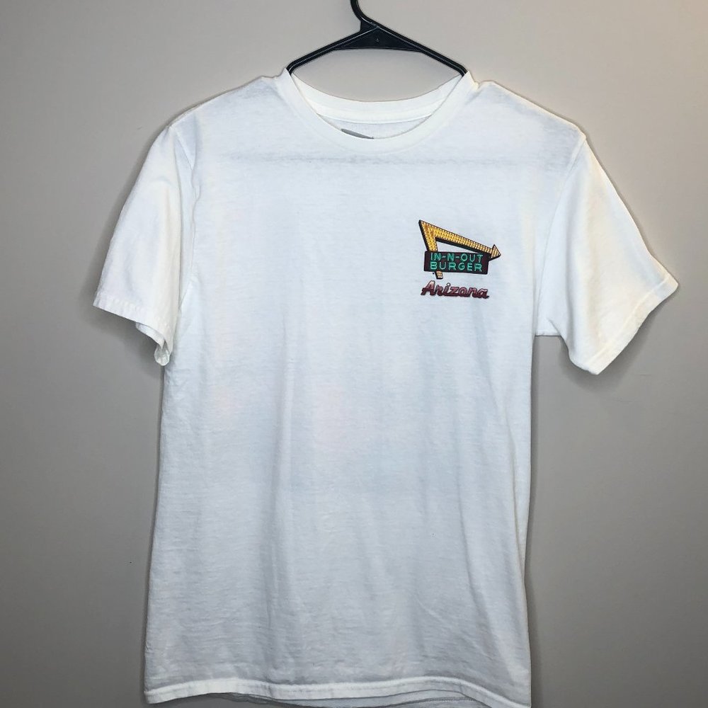 "In-N-Out Burger" Brand Vintage Arizona T-Shirt/ BRAND NEW